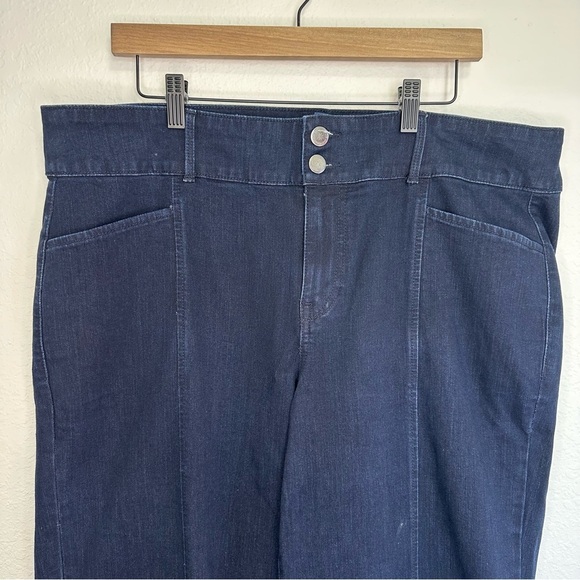 Isaac Mizrahi Live! Dark Blue Jeans Size 18WP Petite - Picture 2 of 9